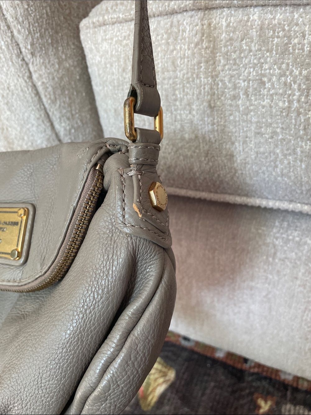 Marc by Marc Jacobs Pebbled Gray Leather Natasha Crossbody Gold Plaque As Is - Picture 7 of 11